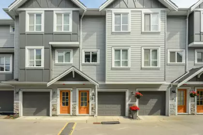 51 20860 76 Avenue, Langley, BC, Langley — Townhouse for sale