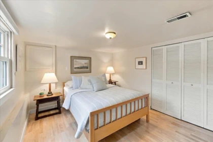 Hot Tub / Spa Photo of 706 W 24th Avenue, Vancouver, BC