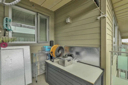 Kitchen Island Photo of PH7 5388 Grimmer Street, Burnaby, BC