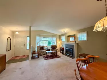 6317 Williams Place, Sechelt, BC, Sechelt — Single Family Residence for sale