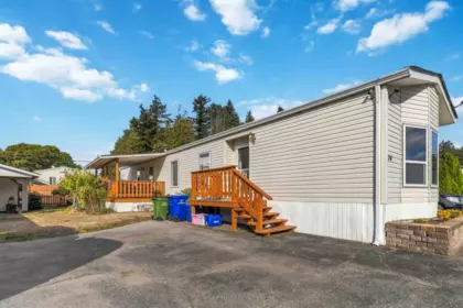 74 5742 Unsworth Road, Chilliwack, BC, Chilliwack — Manufactured Home for sale