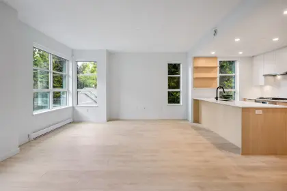 201 2045 Heritage Park Lane, North Vancouver, BC, North vancouver — Townhouse for sale