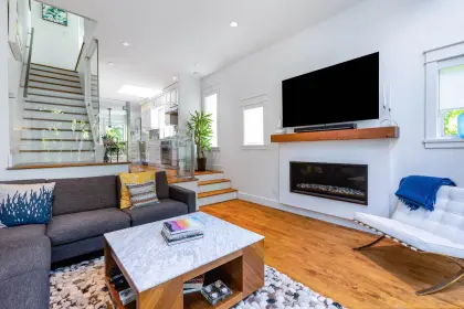 3243 W 6th Avenue, Vancouver, BC, Vancouver — Half Duplex for sale