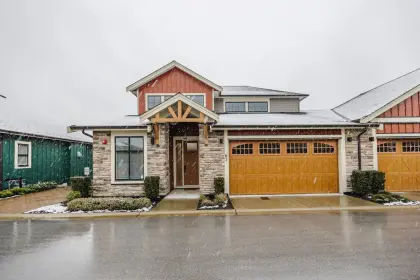 62 4750 228 Street, Langley, BC, Langley — Townhouse for sale