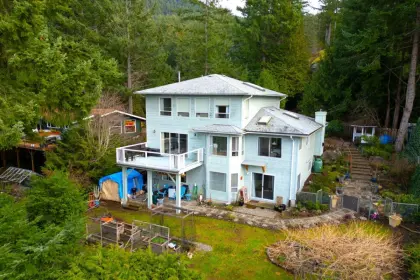 892 Windjammer Road, Bowen Island, BC, Bowen island — Single Family Residence for sale