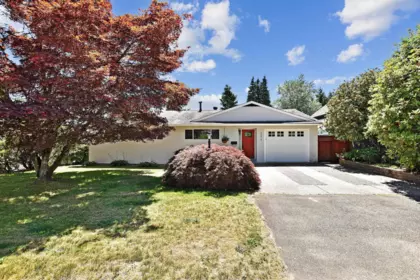 32910 4th Avenue, Mission, BC, Mission — Single Family Residence for sale