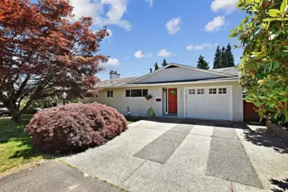 32910 4th Avenue, Mission, BC, Mission — Single Family Residence for sale