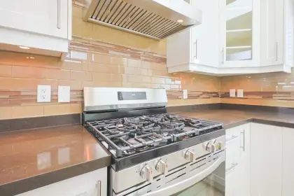 8381 Fremlin Street, Vancouver, BC, Vancouver — Half Duplex for sale