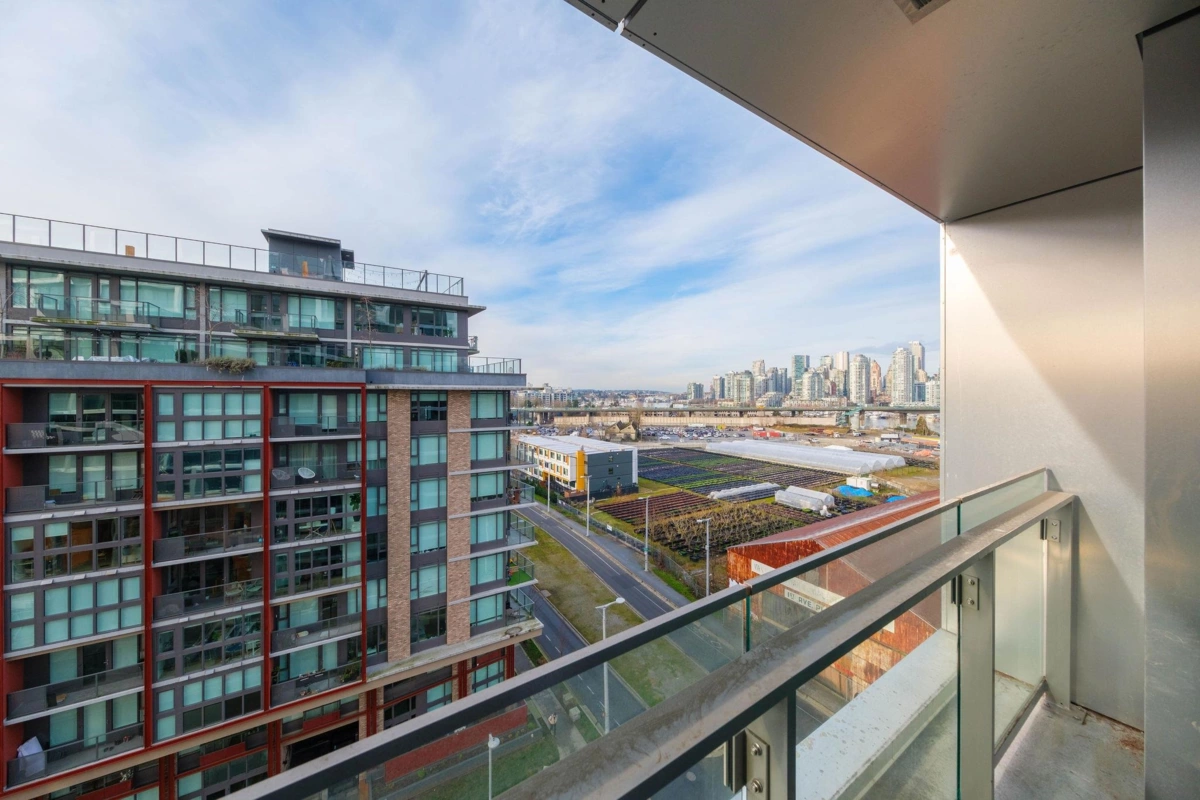 Laundry Room Photo of 905 1768 Cook Street, Vancouver, BC