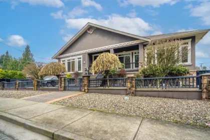 935 Foster Avenue, Coquitlam, BC, Coquitlam — Single Family Residence for sale