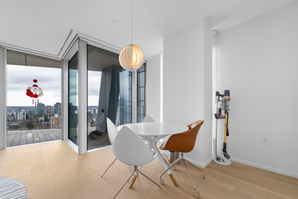 Breakfast Nook Photo of 1901 1568 Alberni Street, Vancouver, BC