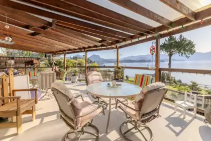 Breakfast Nook Photo of 1162 Point Road, Gibsons, BC