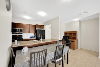 Kitchen Island Photo of 307 45555 Yale Road, Chilliwack, BC