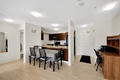 Kitchen Photo of 307 45555 Yale Road, Chilliwack, BC