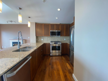 2503 280 Ross Drive, New Westminster, BC, New Westminster — Apartment/Condo for sale