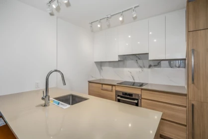 1904 10626 City Parkway, Surrey, BC, Surrey — Apartment/Condo for sale