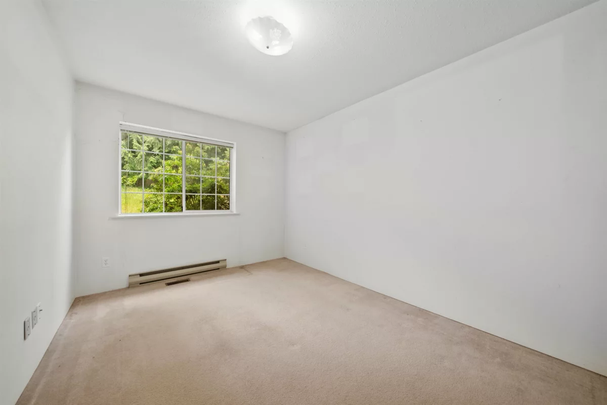 Powder Room Photo of 9338 Clay Street, Mission, BC