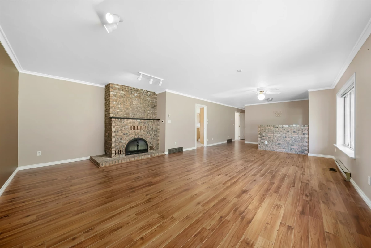 Staircase Photo of 9338 Clay Street, Mission, BC