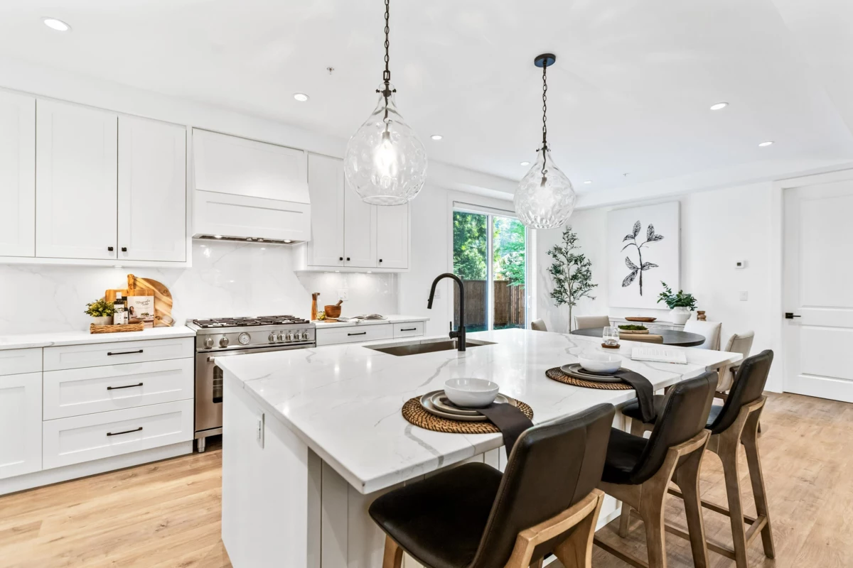 Kitchen Island Photo of 13584 231b Street, Maple Ridge, BC