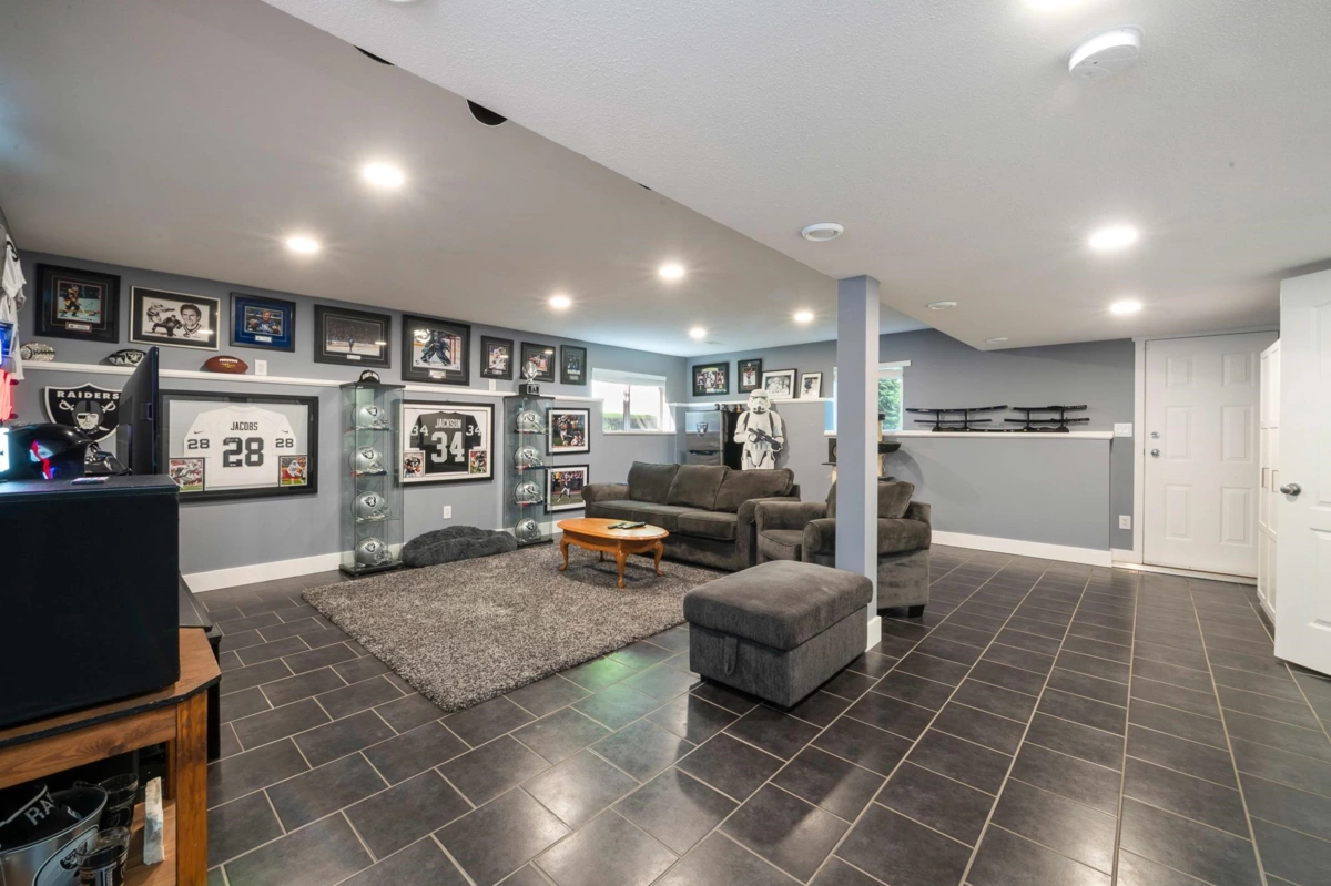 Mudroom Photo of 7923 Topper Drive, Mission, BC