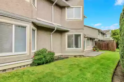 11 16128 86 Avenue, Surrey, BC, Surrey — Townhouse for sale