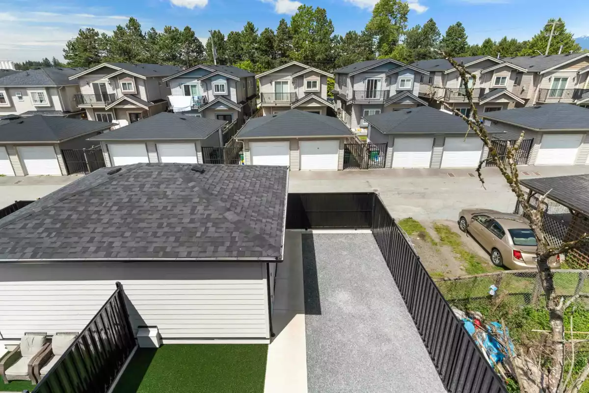 Garden / Landscaping Photo of 7225 10th Avenue, Burnaby, BC