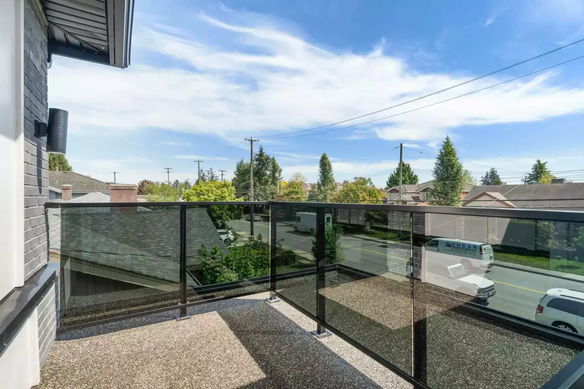 Hot Tub / Spa Photo of 7225 10th Avenue, Burnaby, BC