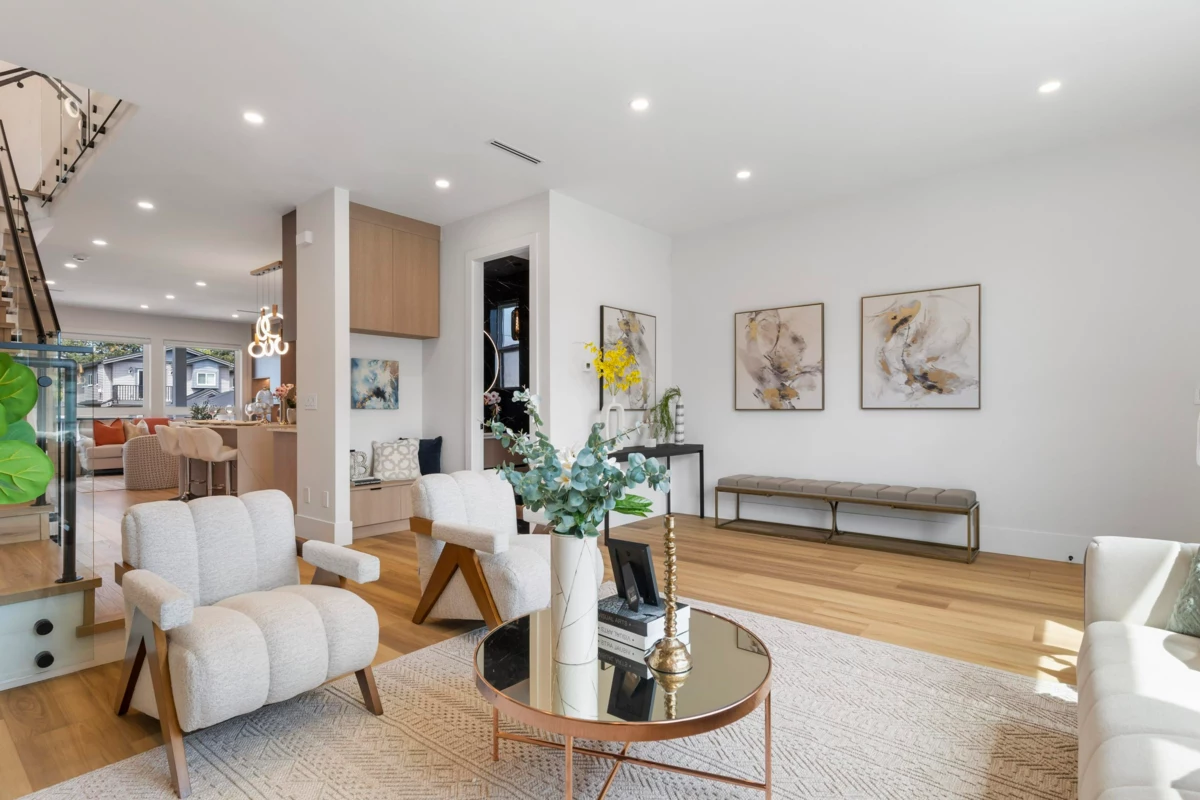 Primary Bathroom Photo of 7225 10th Avenue, Burnaby, BC