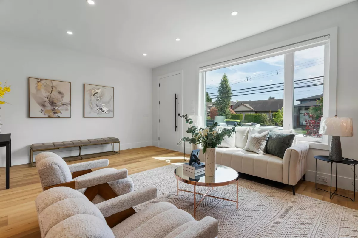 Walk-In Closet Photo of 7225 10th Avenue, Burnaby, BC