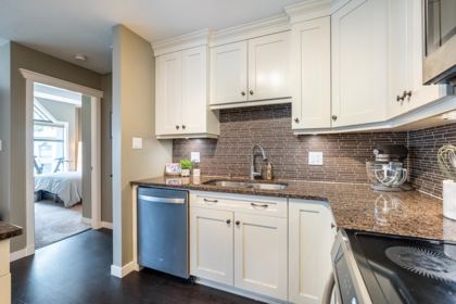 408 2968 Burlington Drive, Coquitlam, BC, Coquitlam — Apartment/Condo for sale
