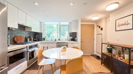 202 3498 Marine Way, Vancouver, BC, Vancouver — Apartment/Condo for sale