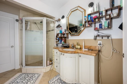 Powder Room Photo of 18089 94 Avenue, Surrey, BC
