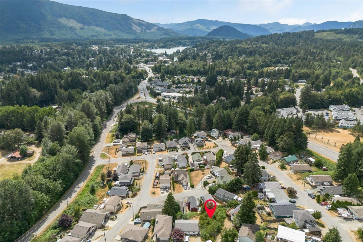 Powder Room Photo of 350 Carnell Drive, No City Value, BC