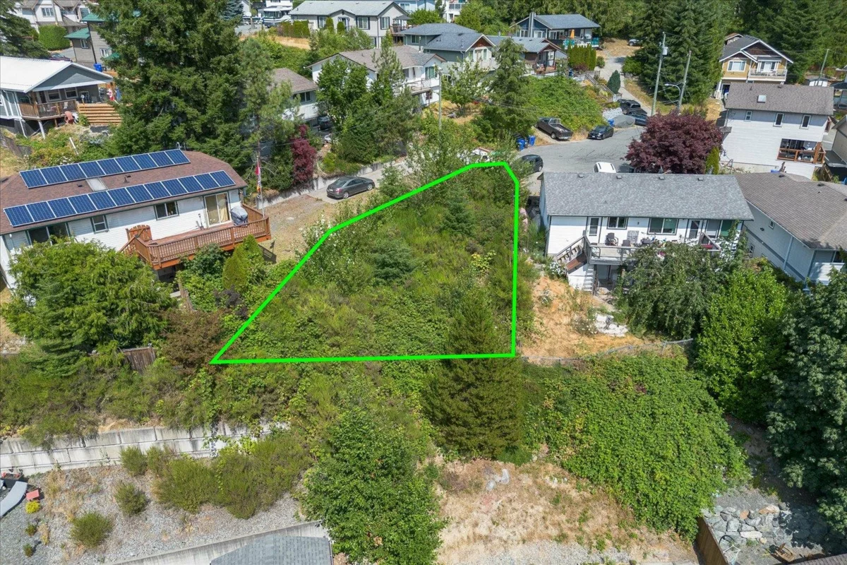 Primary Bedroom Photo of 350 Carnell Drive, No City Value, BC