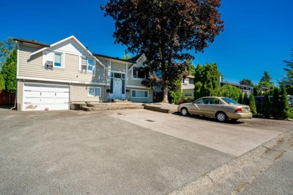 5886 184a Street, Surrey, BC, Surrey — Single Family Residence for sale