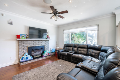 5886 184a Street, Surrey, BC, Surrey — Single Family Residence for sale