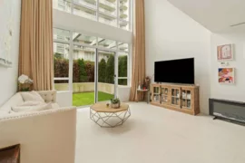 319 5580 No. 3 Road, Richmond, BC