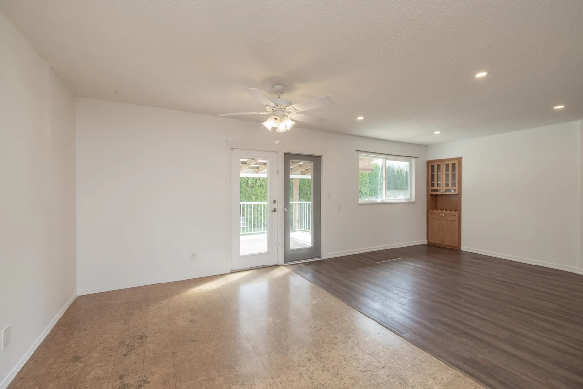 Entry Foyer Photo of 4458 Benz Crescent, Langley, BC