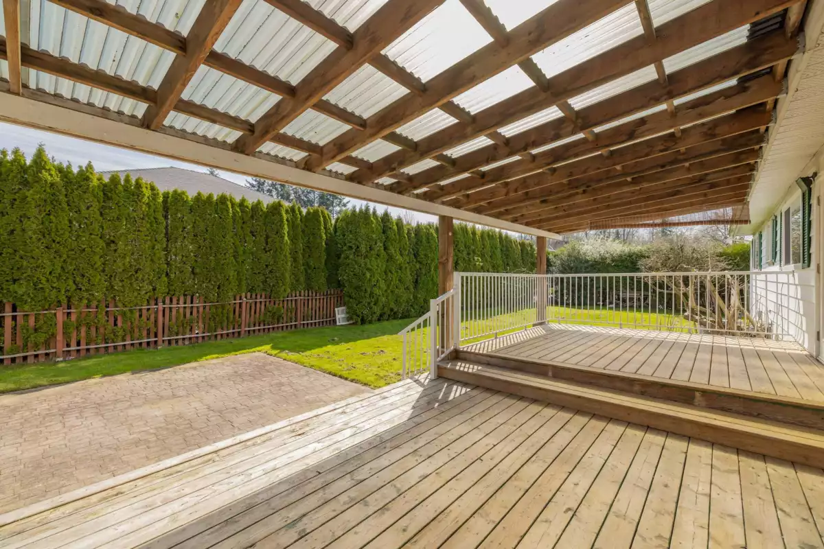 Kitchen Island Photo of 4458 Benz Crescent, Langley, BC