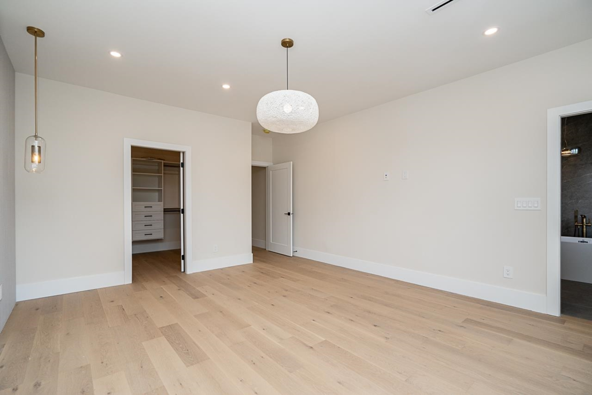 Basement Recreation Room Photo of 10130 172a Street, Surrey, BC