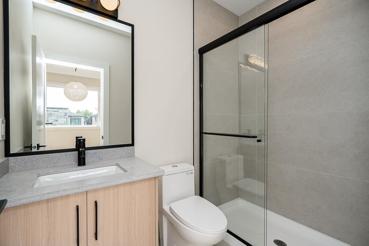 Front Yard Photo of 10130 172a Street, Surrey, BC