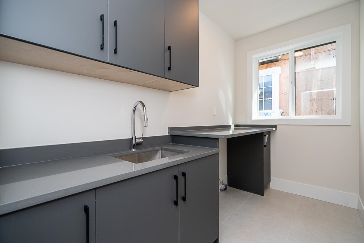 Garden / Landscaping Photo of 10130 172a Street, Surrey, BC