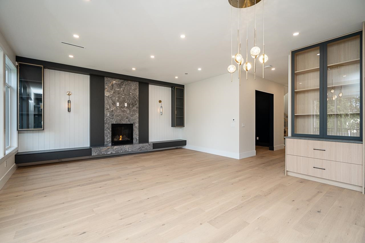 Kitchen Photo of 10130 172a Street, Surrey, BC