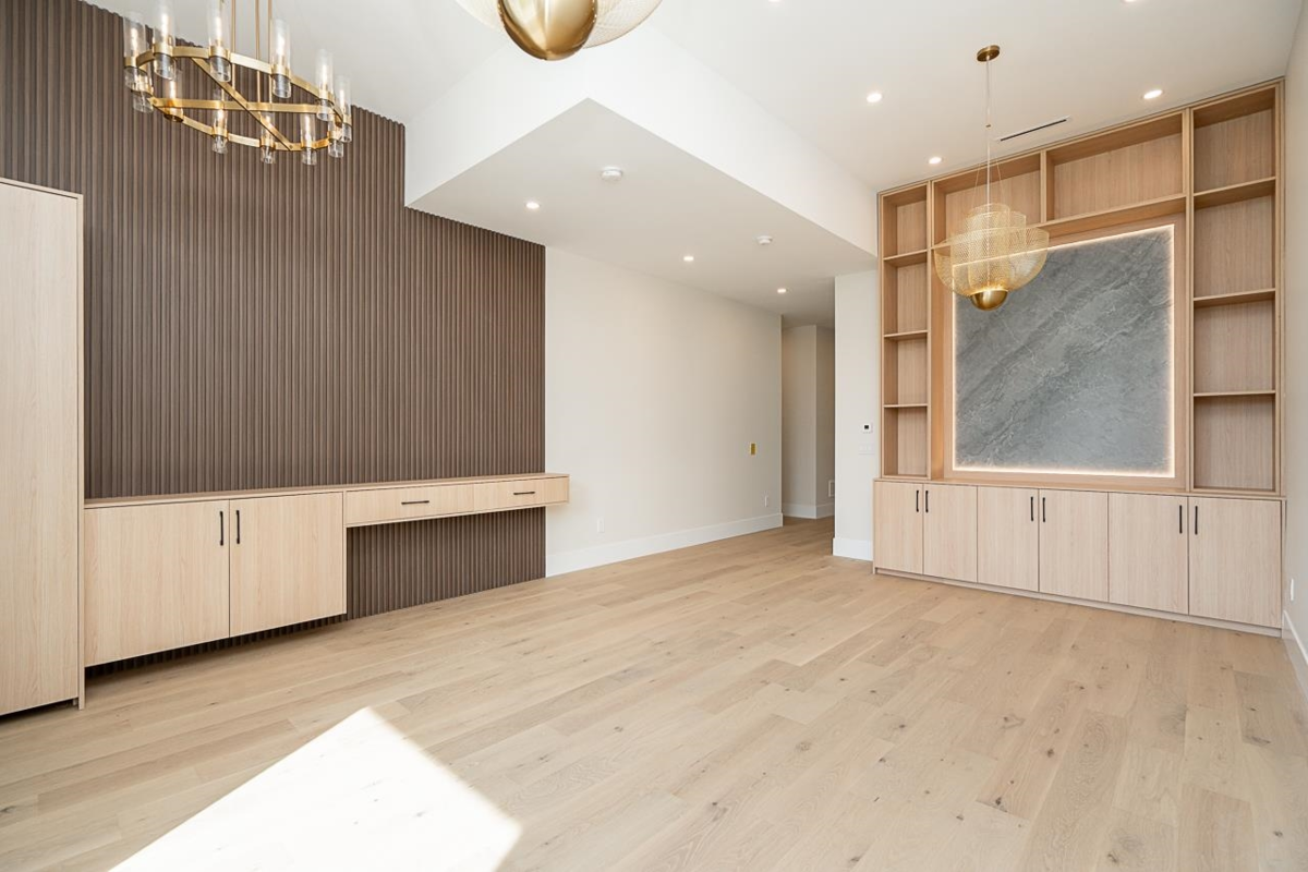 Living Room Photo of 10130 172a Street, Surrey, BC