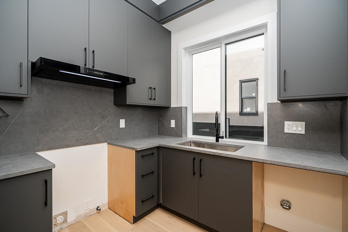 Primary Bathroom Photo of 10130 172a Street, Surrey, BC