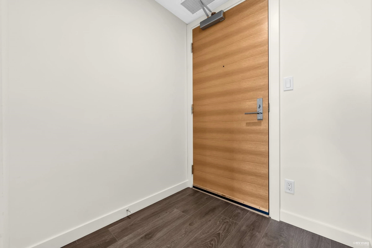 Living Room Photo of 1404 6633 Buswell Street, Richmond, BC