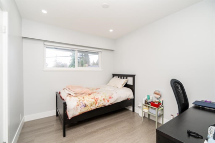 Powder Room Photo of 353 Laurentian Crescent, Coquitlam, BC