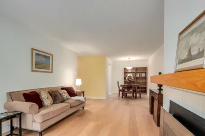 G04 1690 Augusta Avenue, Burnaby, BC, Burnaby — Apartment/Condo for sale