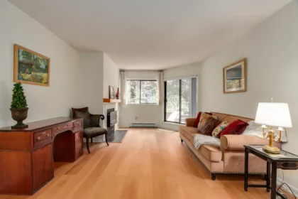 G04 1690 Augusta Avenue, Burnaby, BC, Burnaby — Apartment/Condo for sale