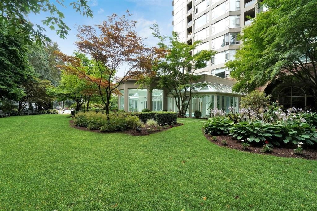 Bedroom 3 Photo of 205 1327 E Keith Road, North Vancouver, BC